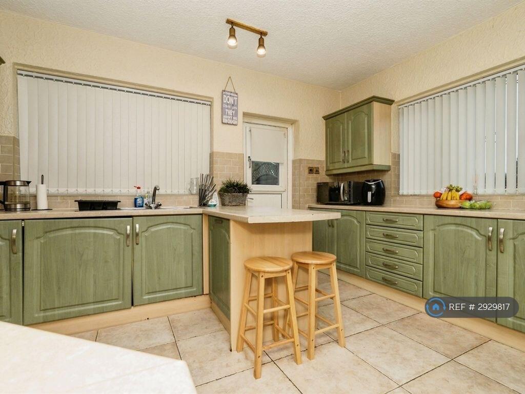 1 bedroom house share for rent