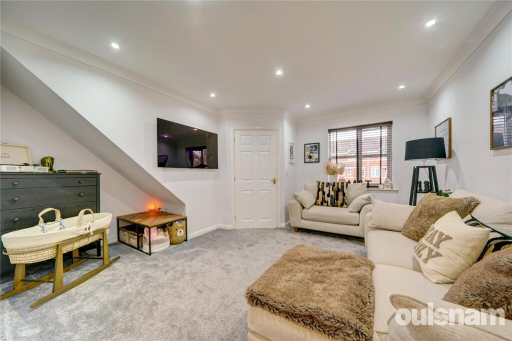 Swan Drive, Droitwich, Worcestershire, WR9 photo 3