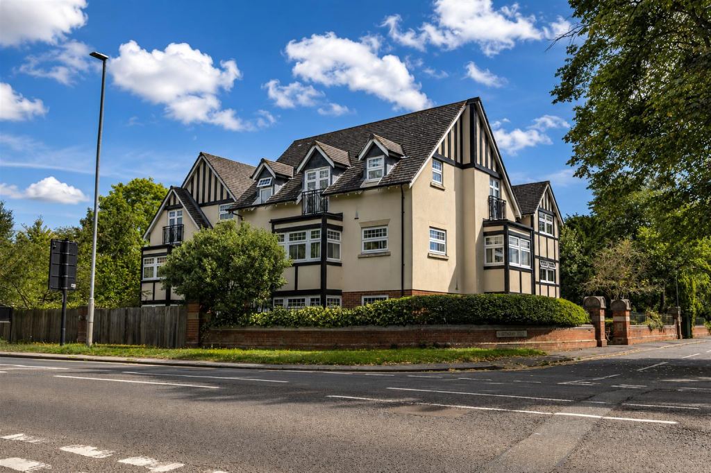 Main image of property: Shaftesbury Avenue, Burton Joyce, Nottingham
