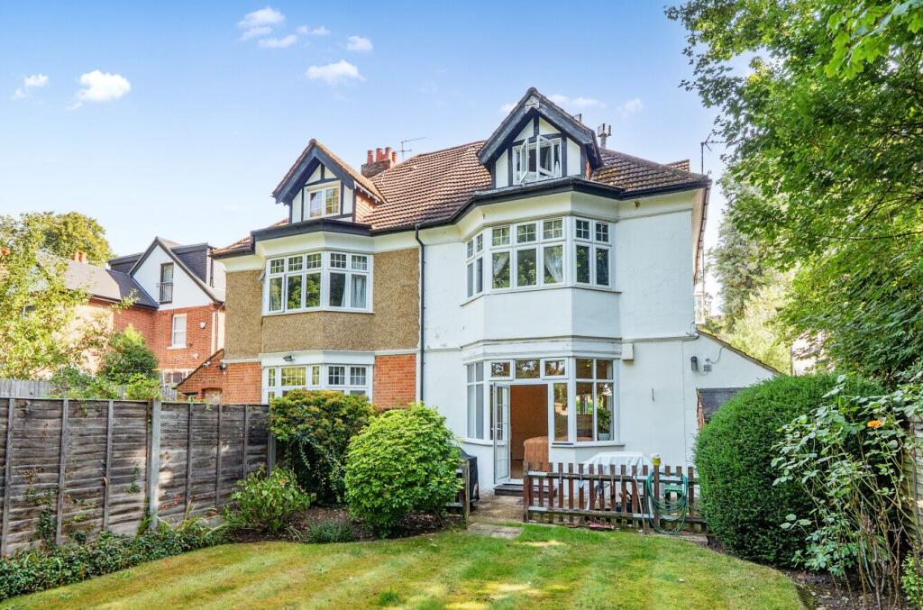 Main image of property: Elm Park, Stanmore, HA7 4BJ