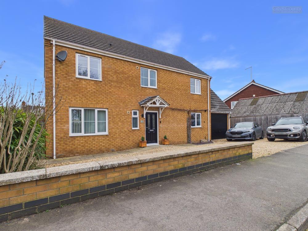 4-bed detached on Hall Street, Crowland, Peterborough, £370,000