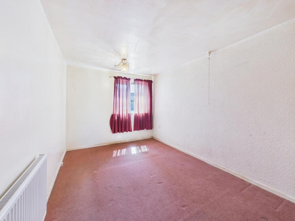 Apartment in Bingley, Bailey Hills - View 5