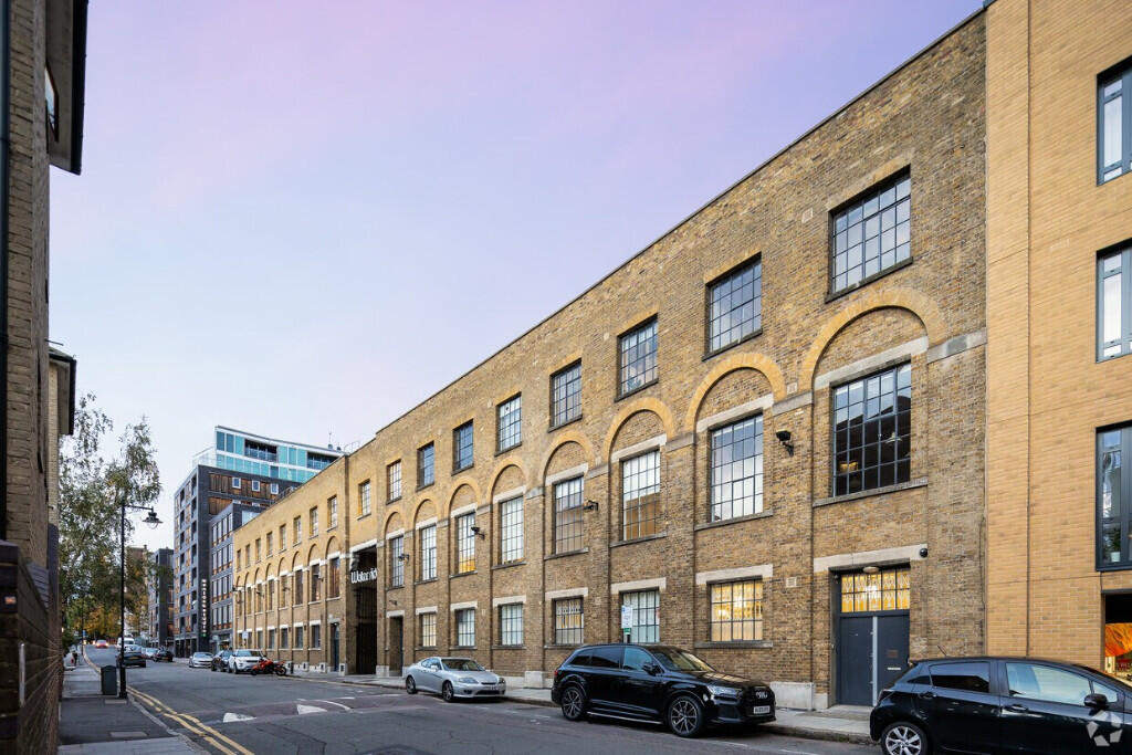 Main image of property: Unit 25, 44-48 Waterside, Wharf Road, Islington, London N1 7UX