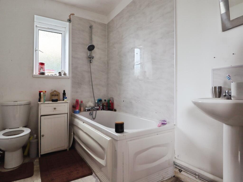 Tynant Road, Beddau, Pontypridd - More