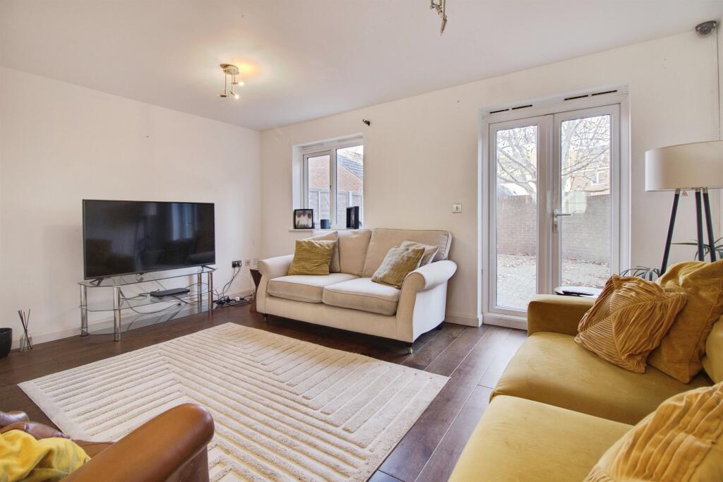 Additional image 2 of Eddington Crescent, WELWYN GARDEN CITY