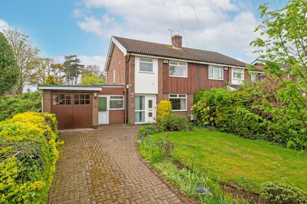 Main image of property: Long Looms, Great Barrow, CH3