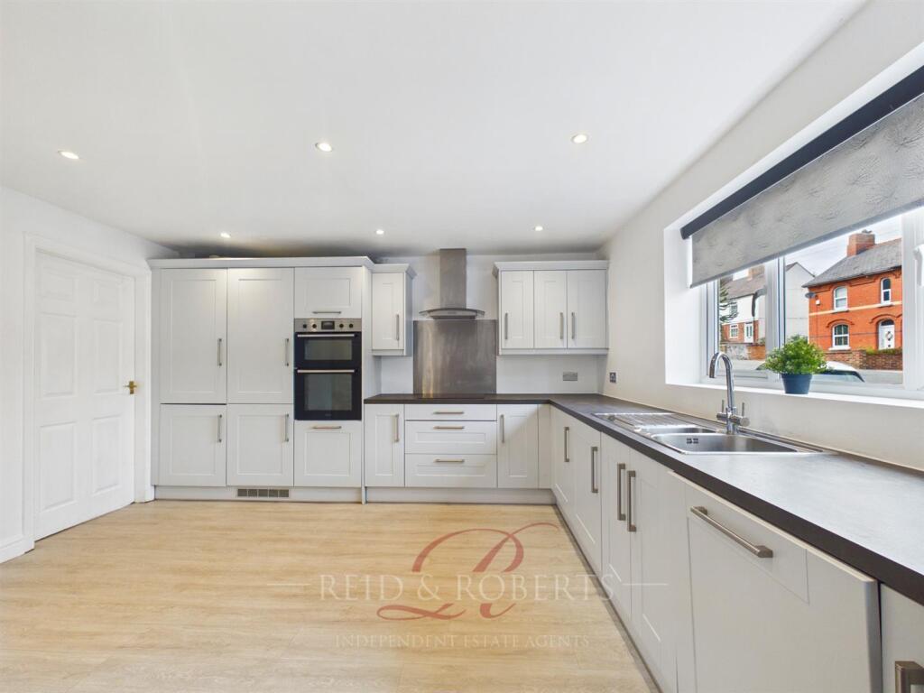 House in Llandudno, Hope - View 2