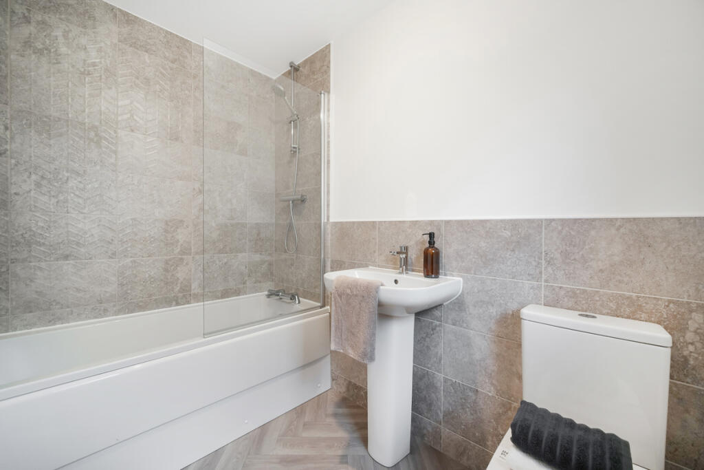 Apartment in Leeds, West Yorkshire - More