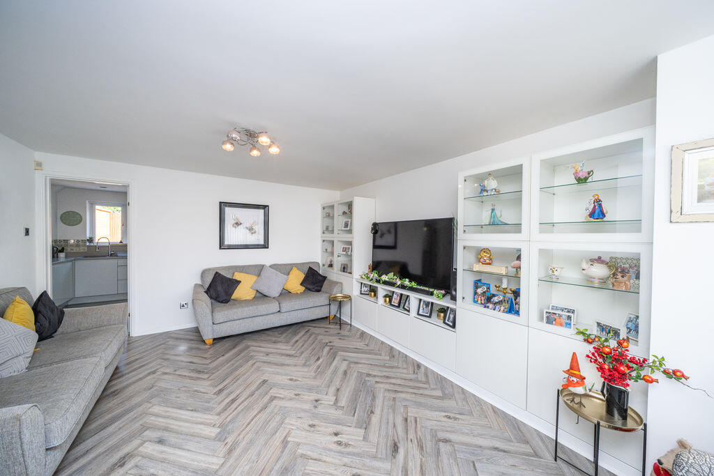 House in Dudley, Gornal Wood, Cooper's Bank - View 2
