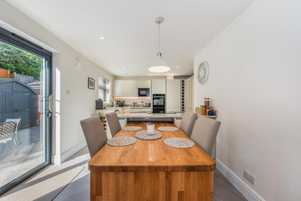House in Fareham, Fleetend - More