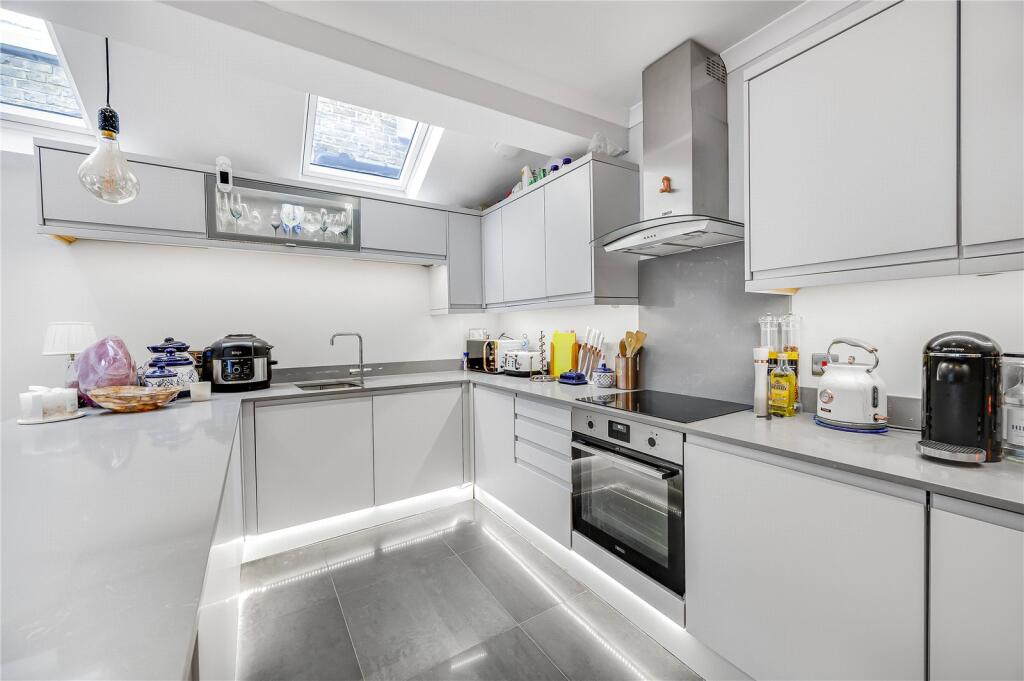 Querrin Street, London, SW6 - View 5