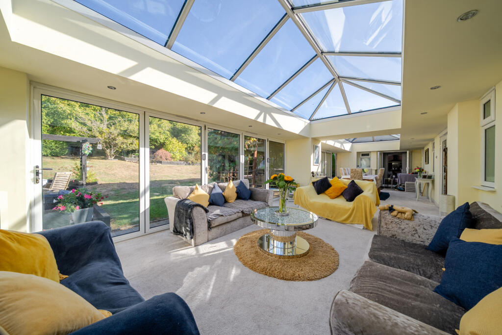 House in London - View 3