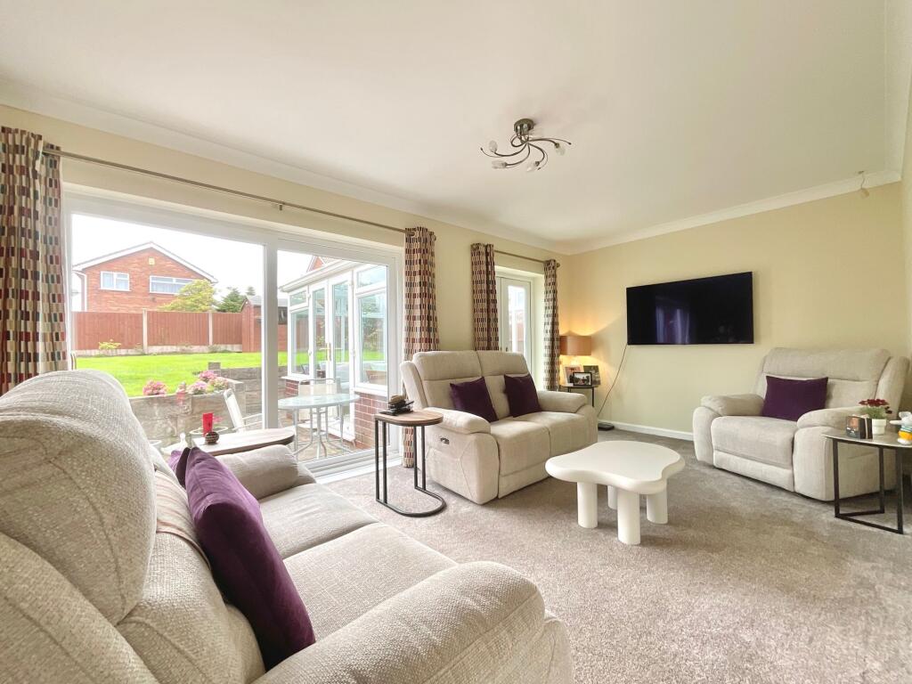 House in Stoke-on-Trent - View 3