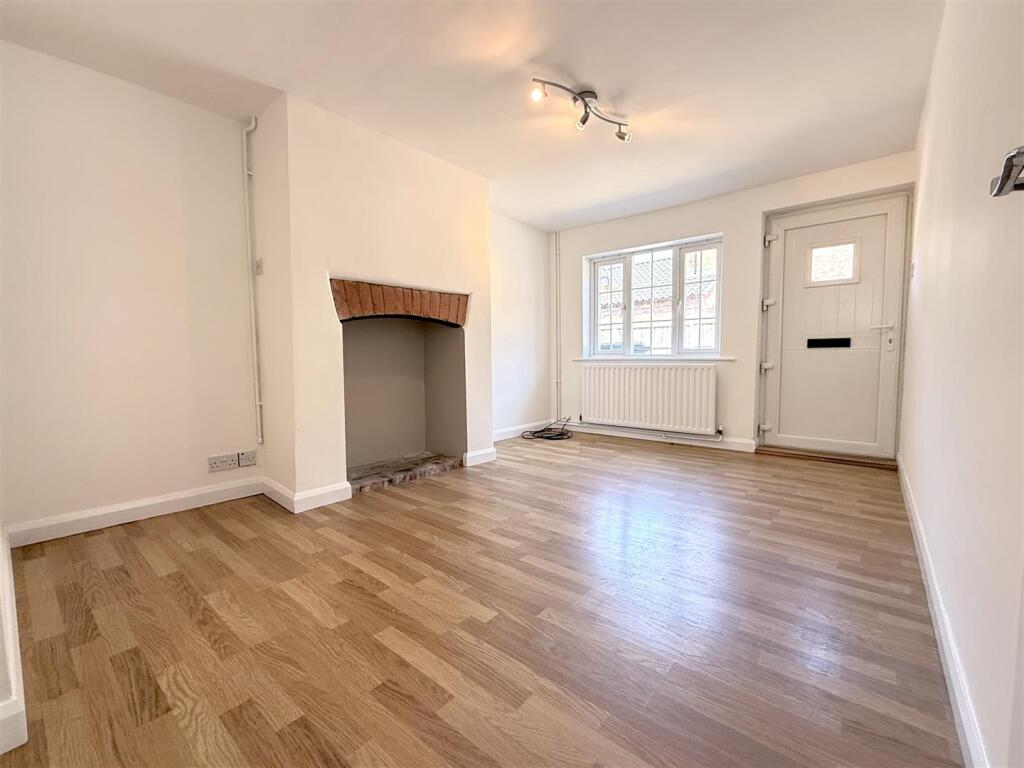 House in Rushcliffe, Aslockton - View 3