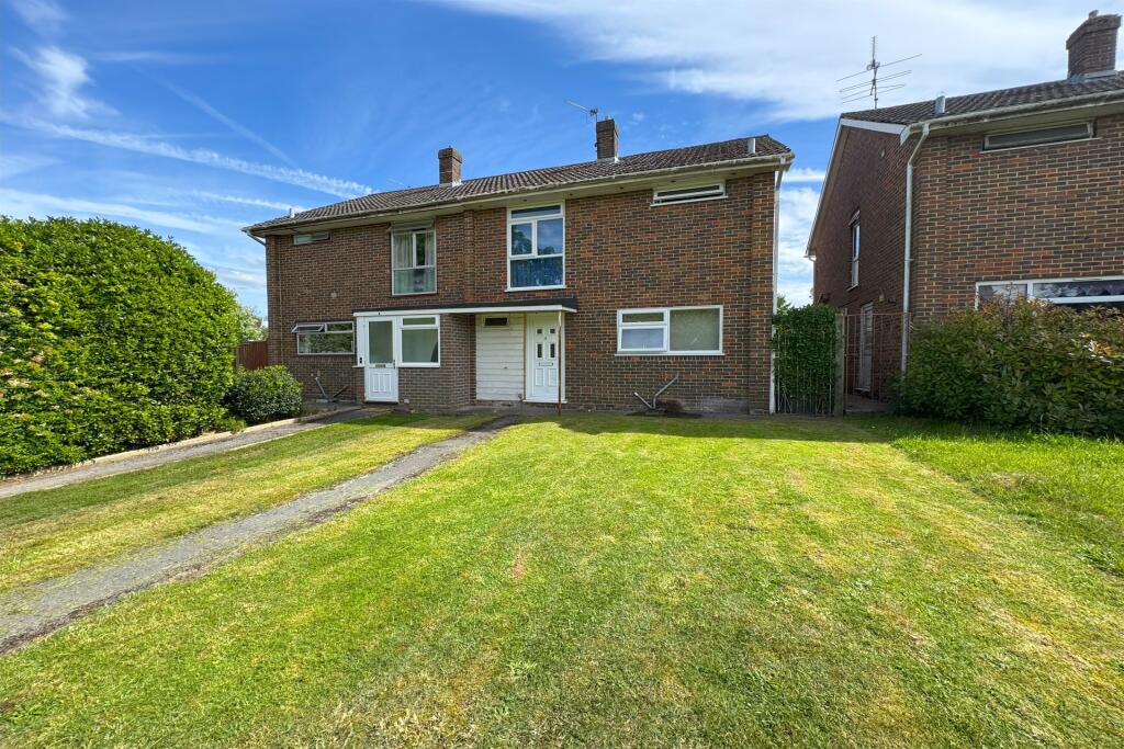 Main image of property: Harestock