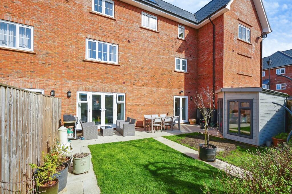 Main image of property: Beddington Avenue, Didcot