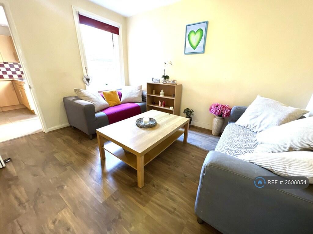 House in Reading - View 3
