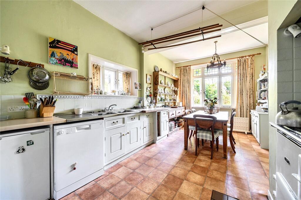 House in Tonbridge - More