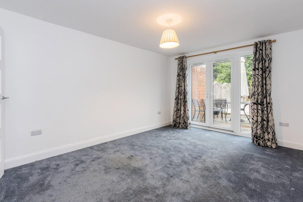 House in Tonbridge - View 5