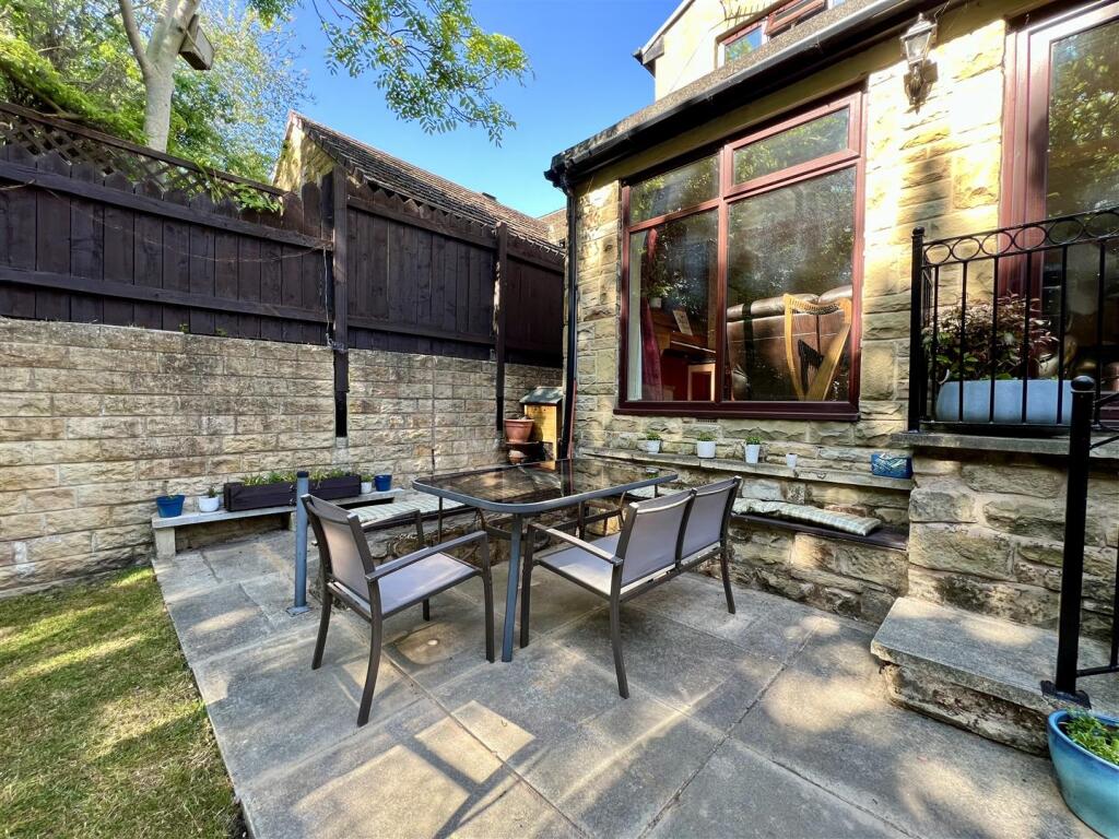 Additional image 23 of Crownest Lane, Bingley