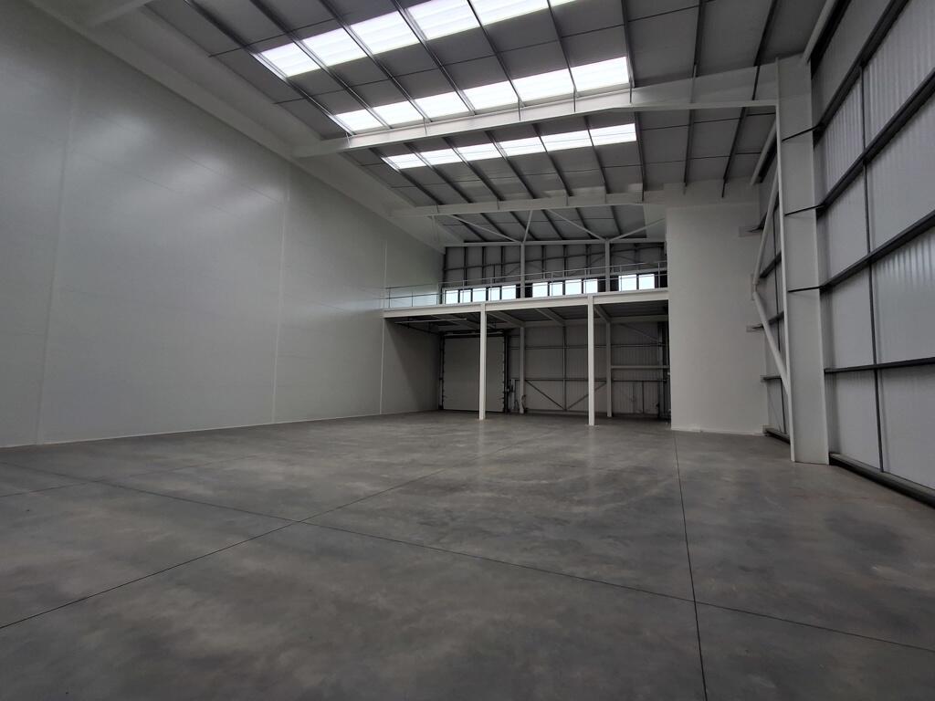 Photo 12