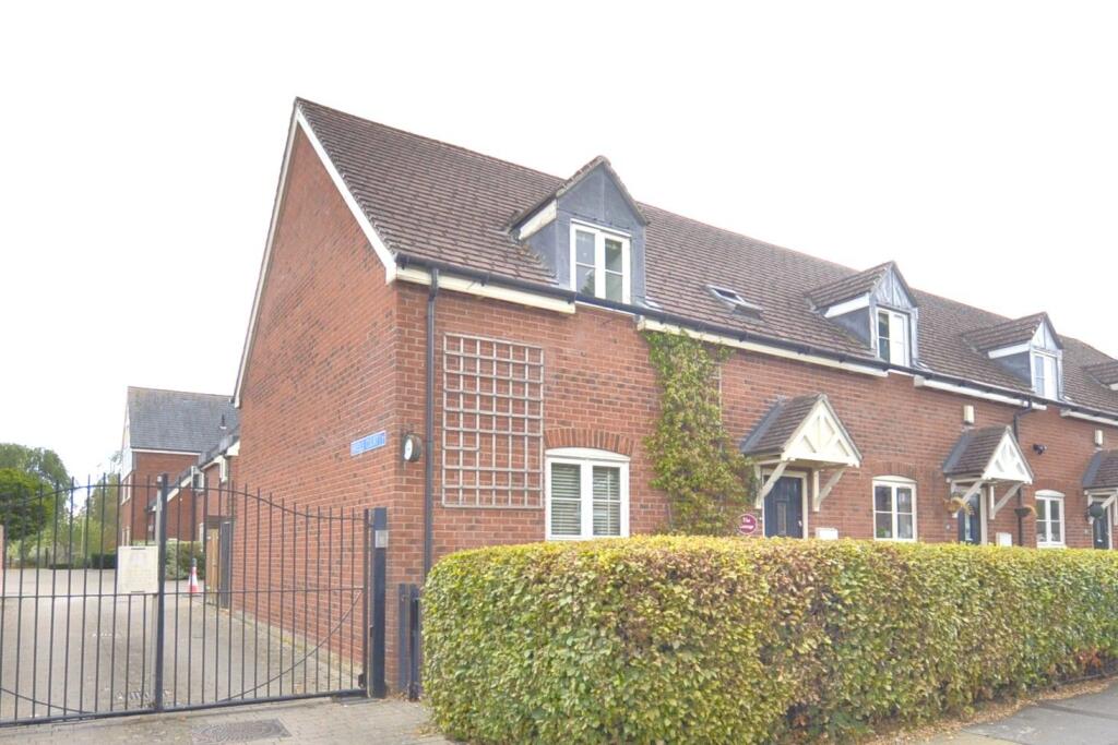 Main image of property: Bridle Court, 99 Hempsted Lane, Gloucester, GL2 5JU