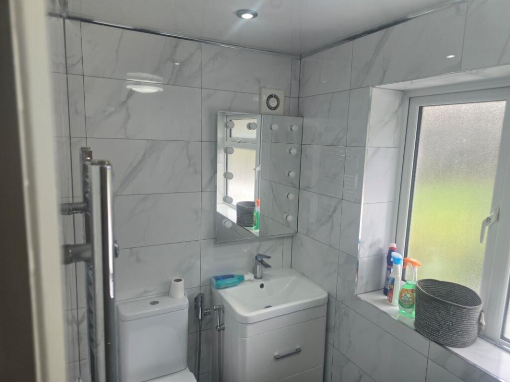 Additional image 16 of 32 Brooks Road, Sutton Coldfield, West Midlands, B72 1HP