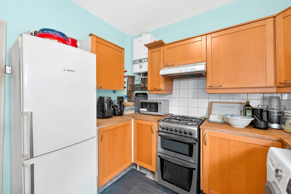 Apartment in London - More