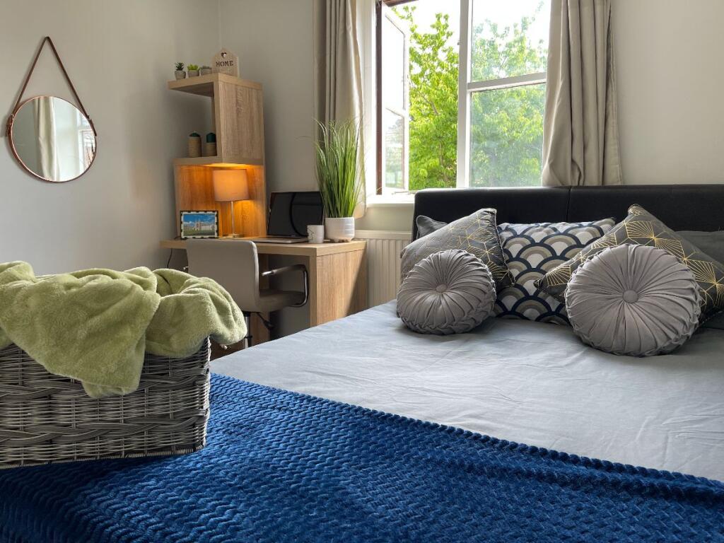 Main image of property: Room 5, Hopkins Close, CB4