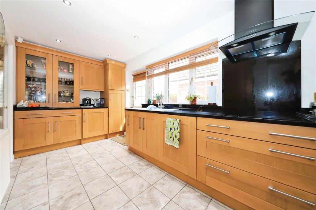 House in South Staffordshire, Brewood and Coven - View 5