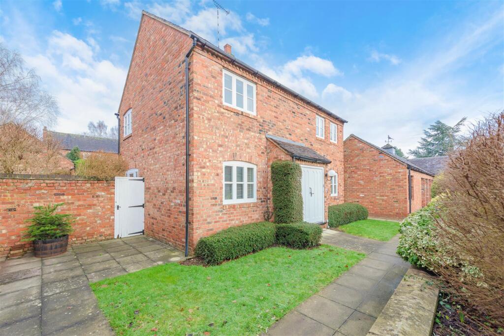Hayes Farm Court, Ticknall, DE73 photo 2