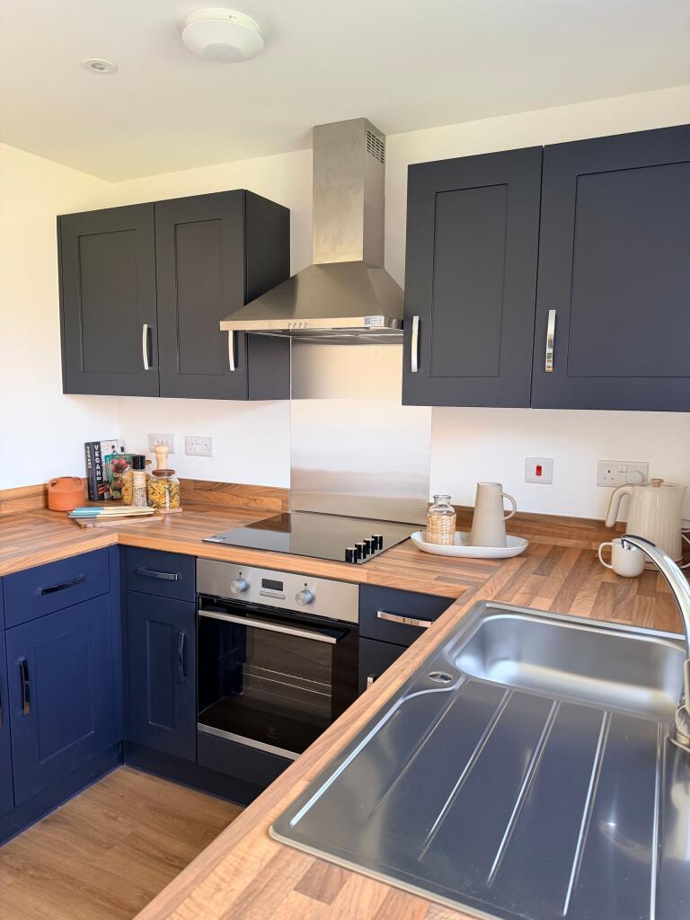 House in Chichester, Selsey - More