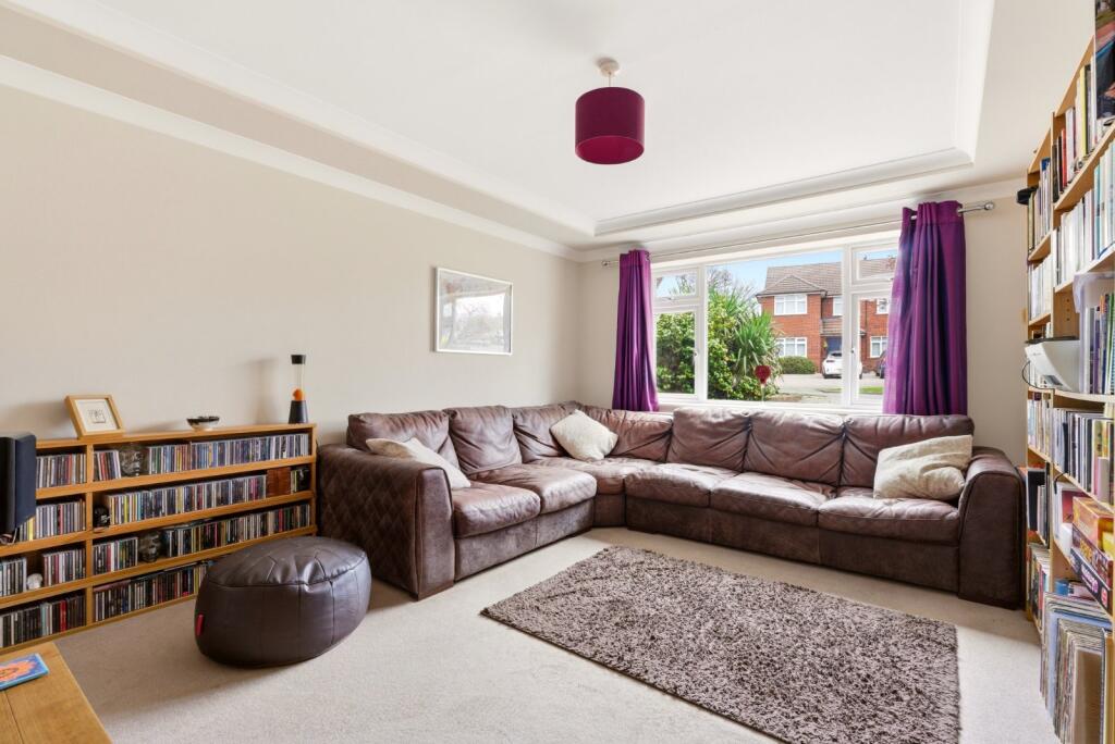 Rowlatt Drive, St. Albans, Hertfordshire, AL3 - View 5