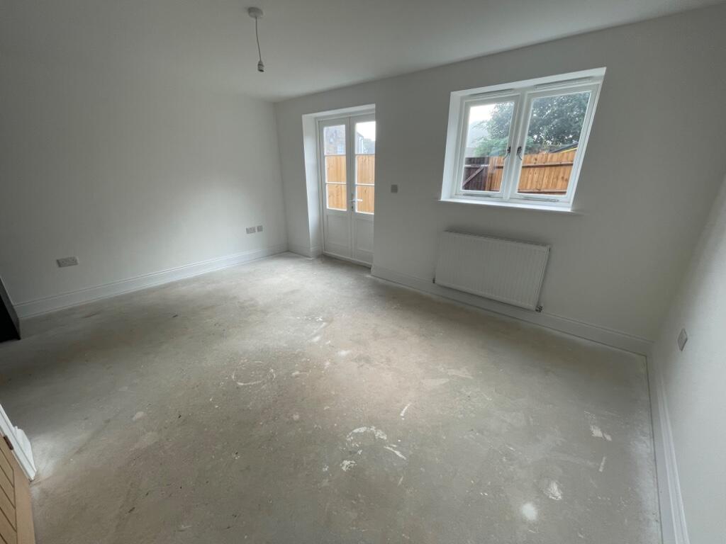 4 Spread Eagle Mews, Witham photo 3