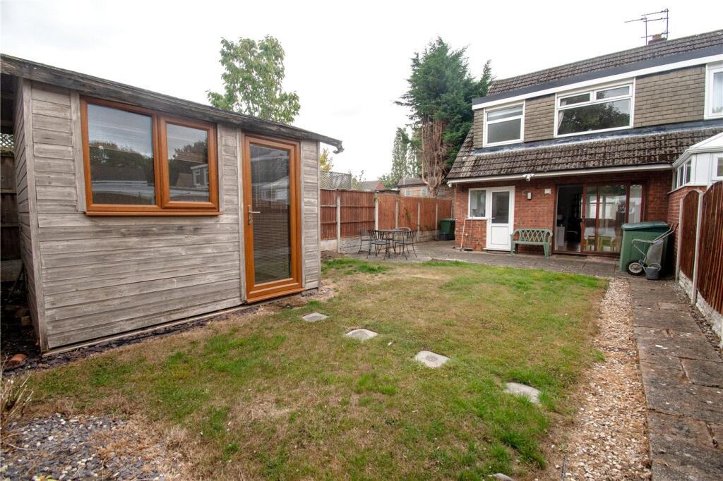 House in Wirral, Liverpool City Region - View 2
