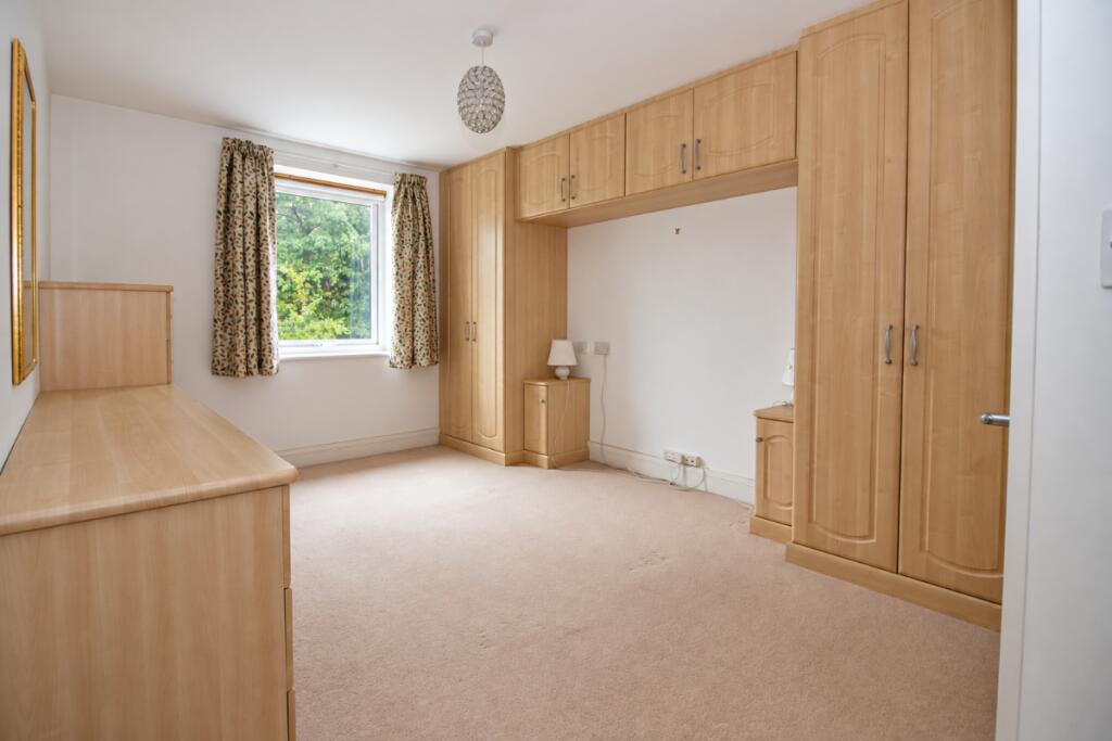 Apartment in Portsmouth - View 5