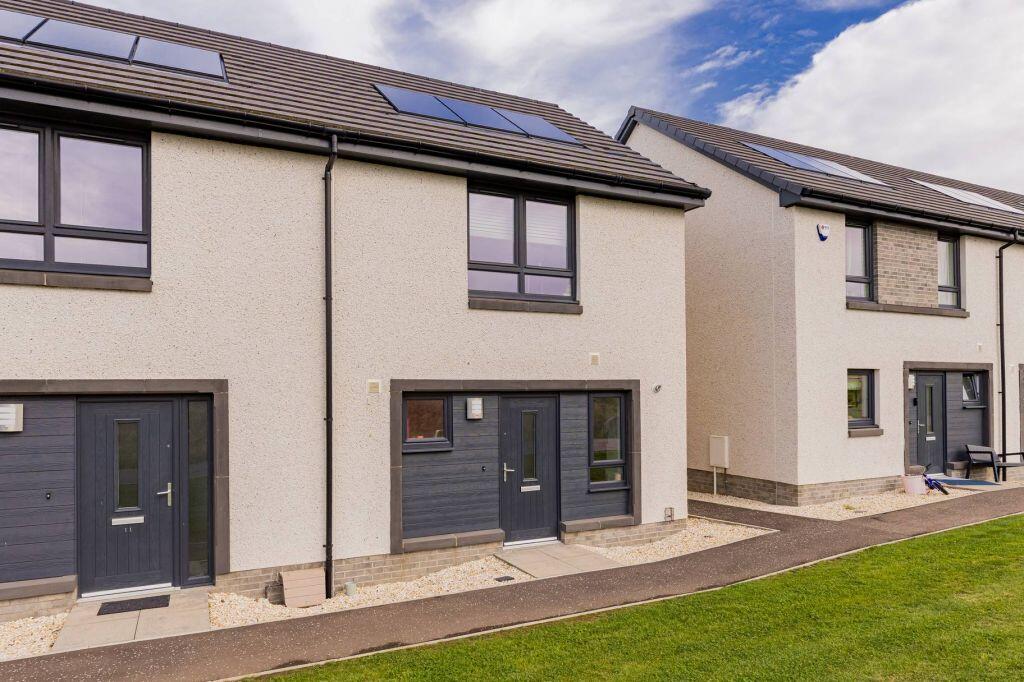 Main image of property: 12 Hoprig Place, Prestonpans, EH32 9TA