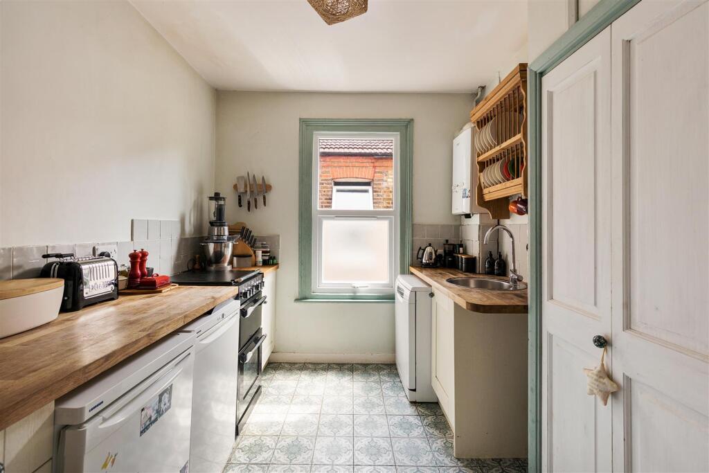 Apartment in London - View 3