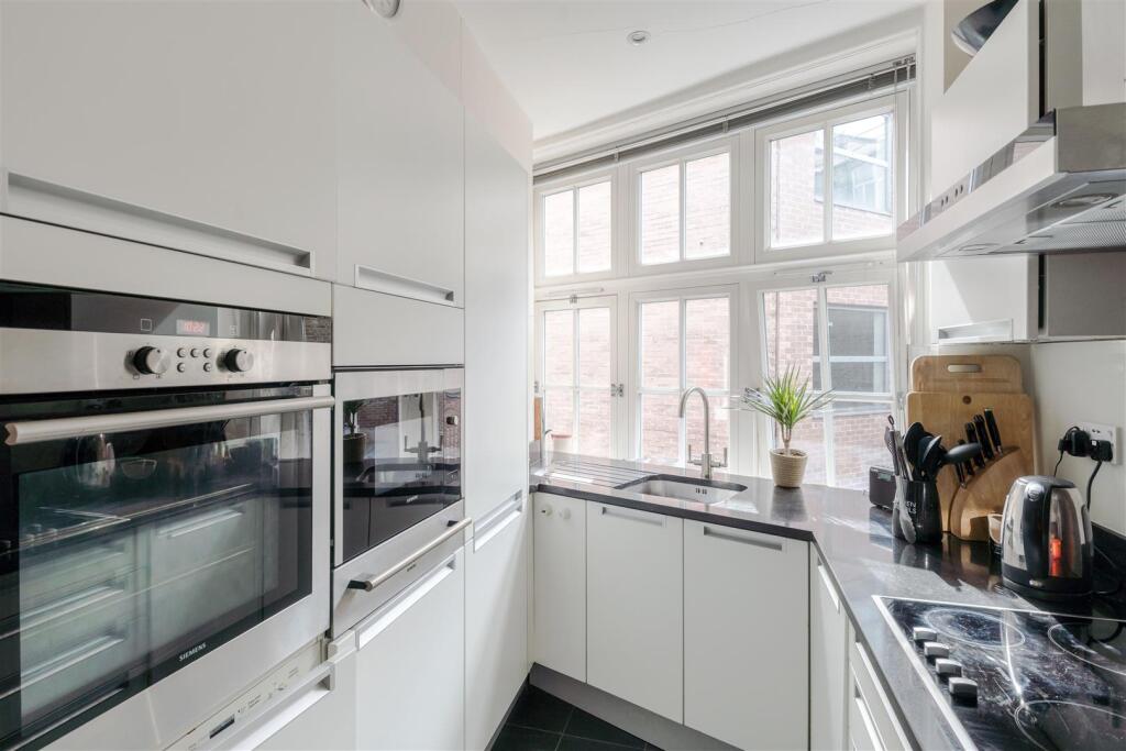 Apartment in London, City of Westminster - View 5