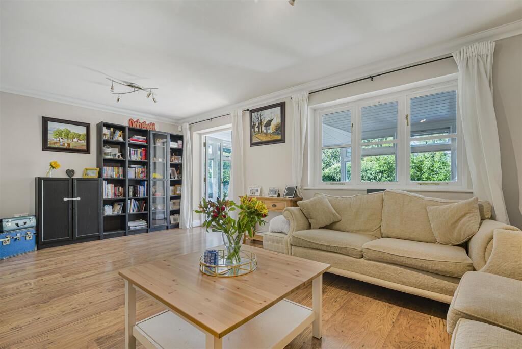 House in Sevenoaks - View 3