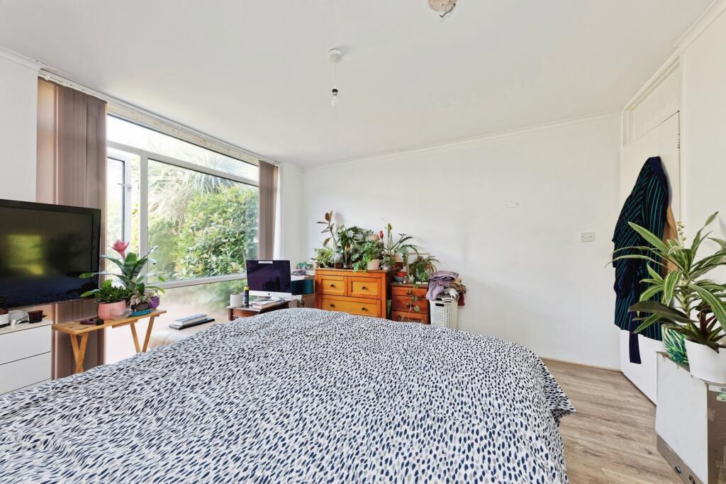 House in Canterbury - View 4