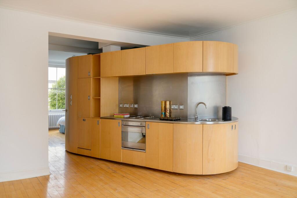 Apartment in London - View 3
