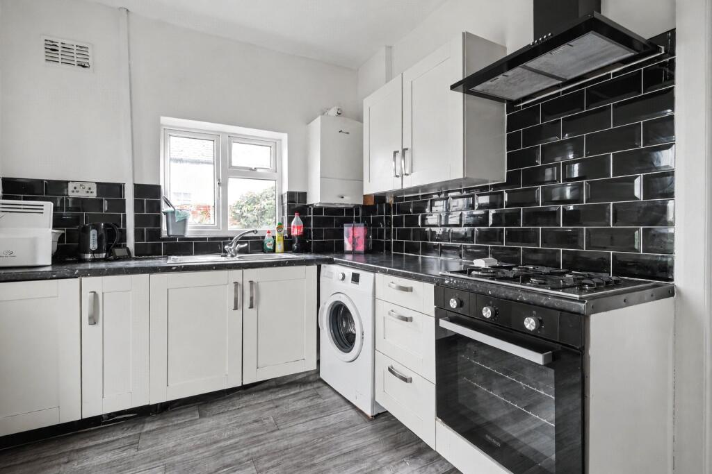 House in Portsmouth - View 3
