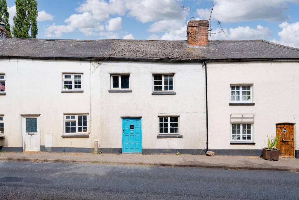 3-bed house on Newton St. Cyres, Exeter, EX5, £220,000