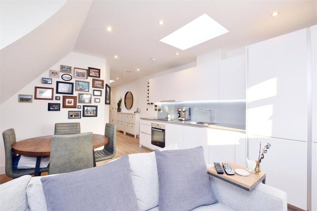 1-bed flat on Broadhurst Gardens, London, NW6, £475,000