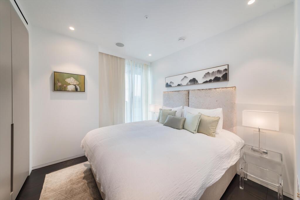 Apartment in London - View 5