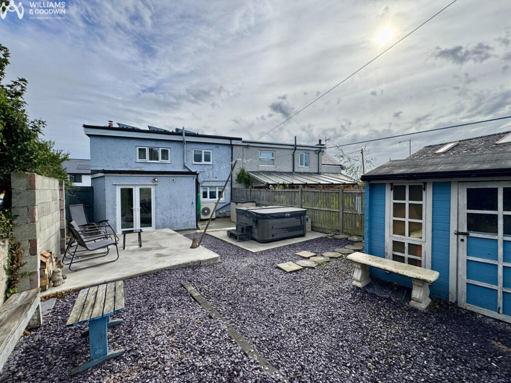 House in Llanfachraeth - View 3