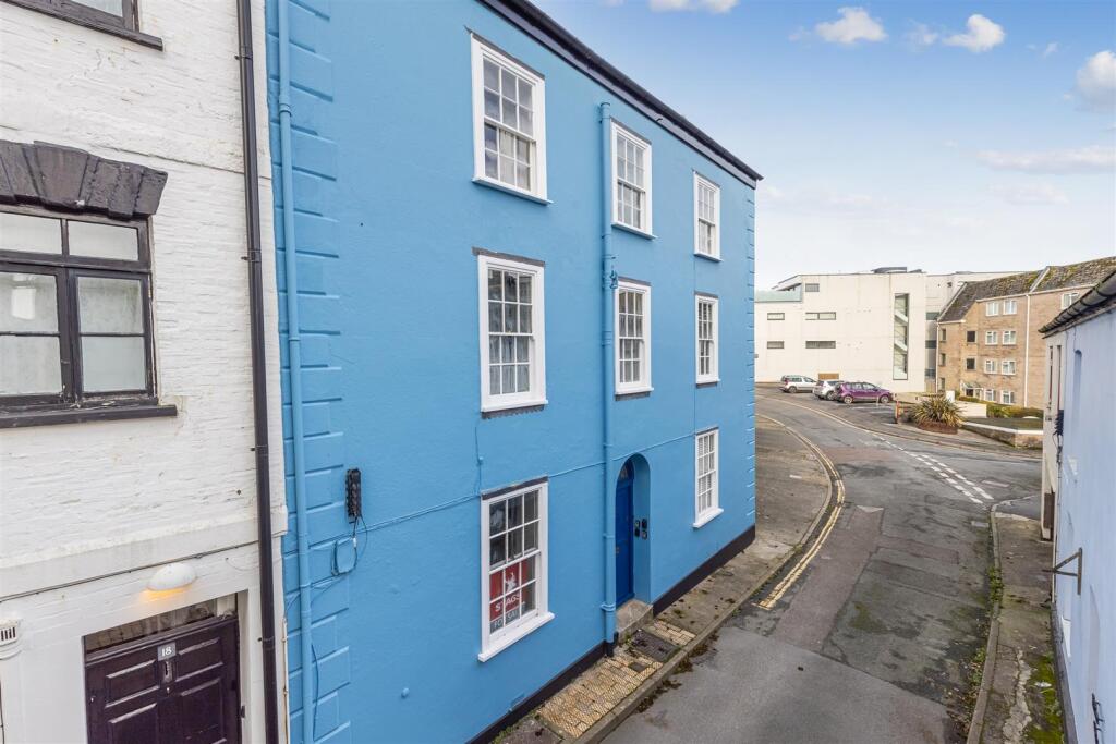 Apartment in Dartmouth - View 5