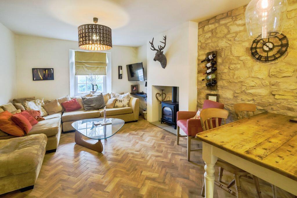 Apartment in Newcastle upon Tyne - View 4