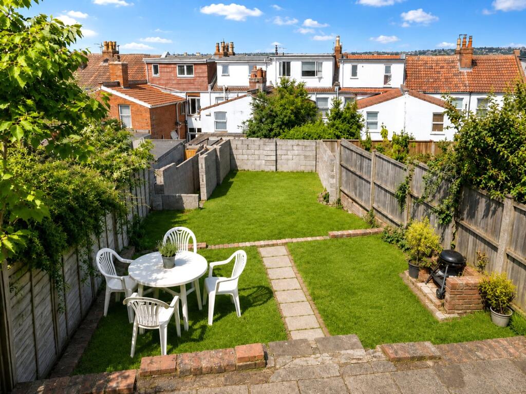 House in Bristol, Upper Knowle, St Philip's Marsh - More